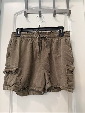 Thread & Supply Olive Green Women’s Shorts